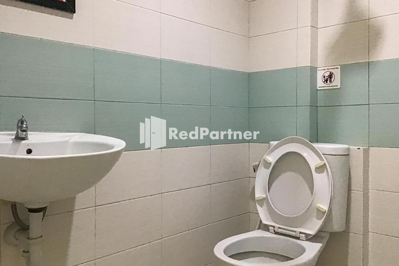 Pondok Mesari Redpartner Near Legian Beach Dış mekan fotoğraf